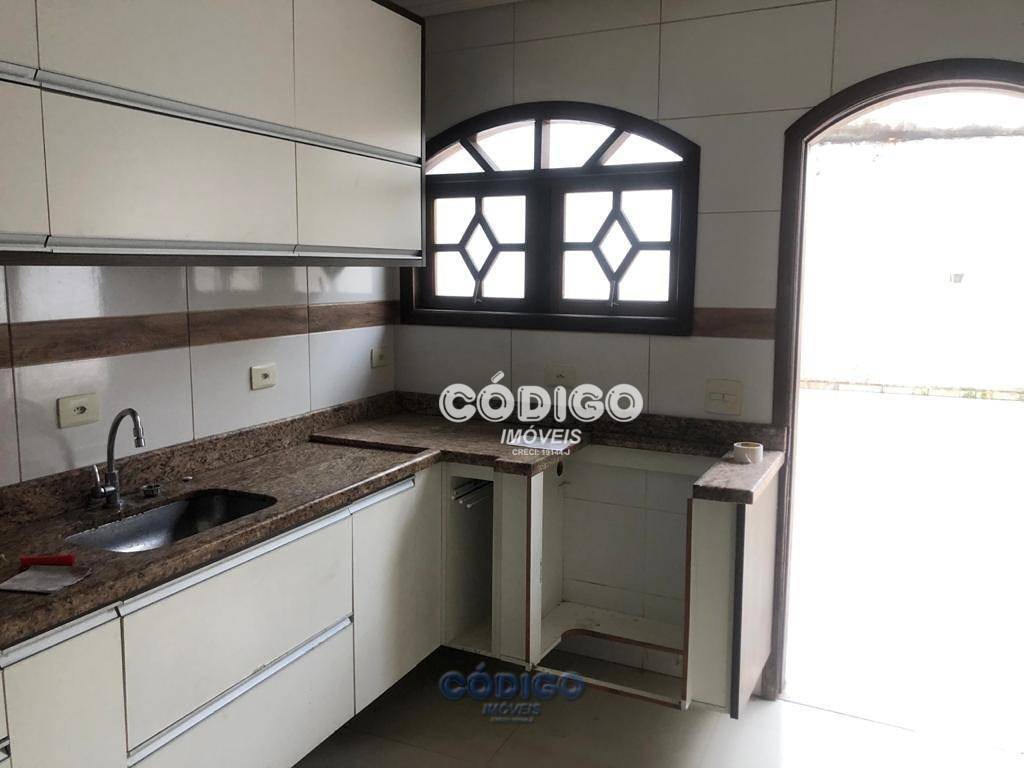 Sobrado à venda com 3 quartos, 170m² - Foto 15