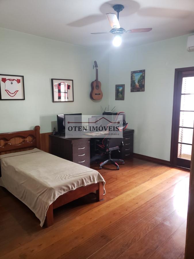 Casa à venda com 4 quartos, 350m² - Foto 5