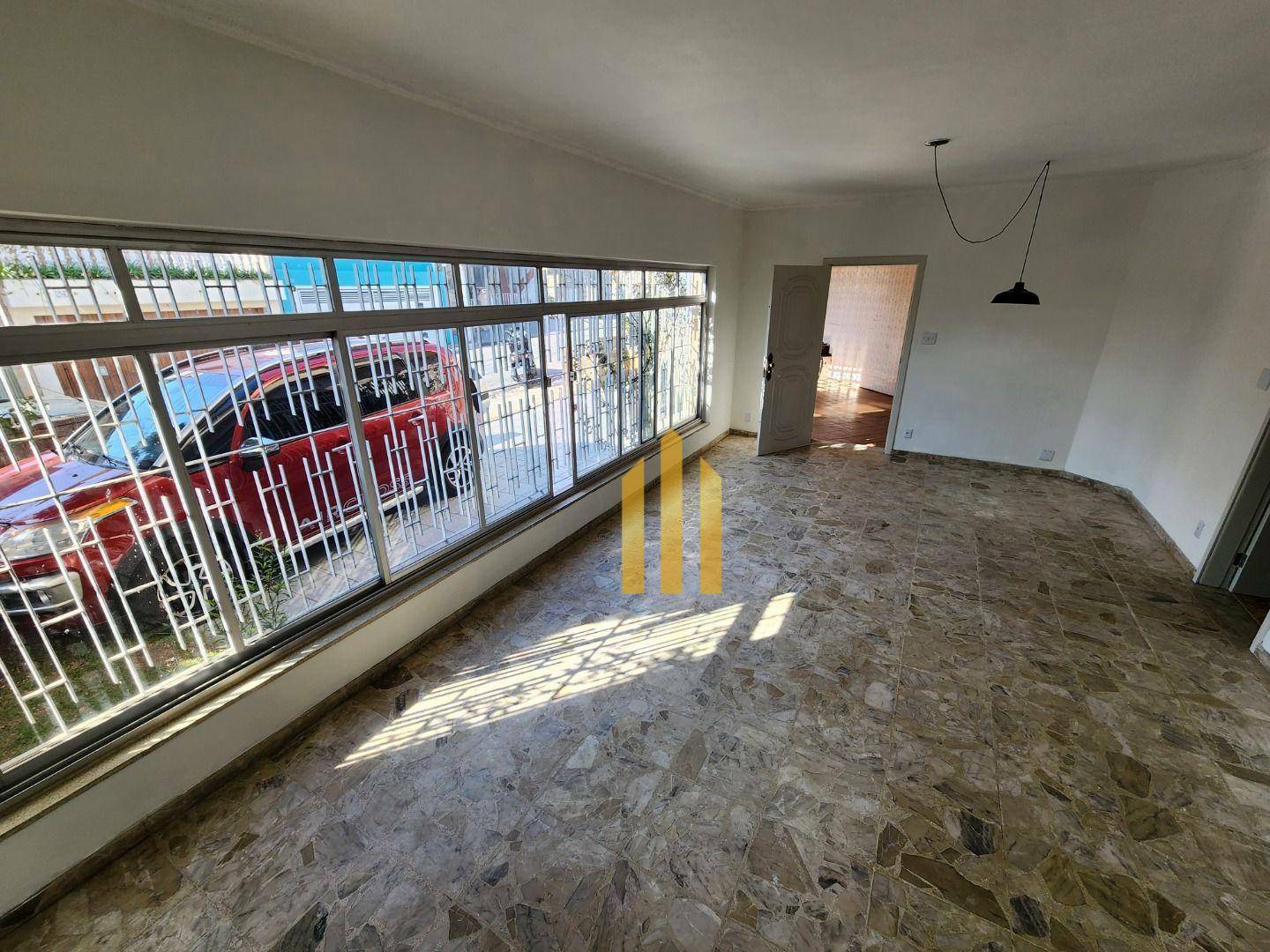 Sobrado para alugar com 3 quartos, 160m² - Foto 2