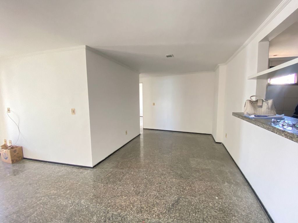 Apartamento à venda com 2 quartos, 78m² - Foto 19