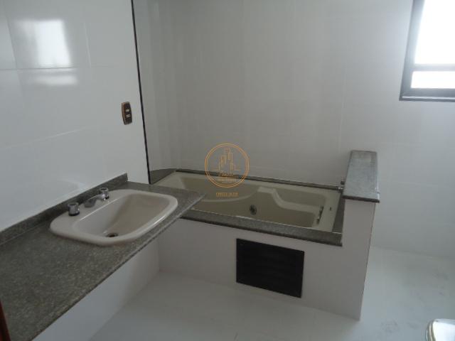 Apartamento à venda com 3 quartos, 220m² - Foto 22