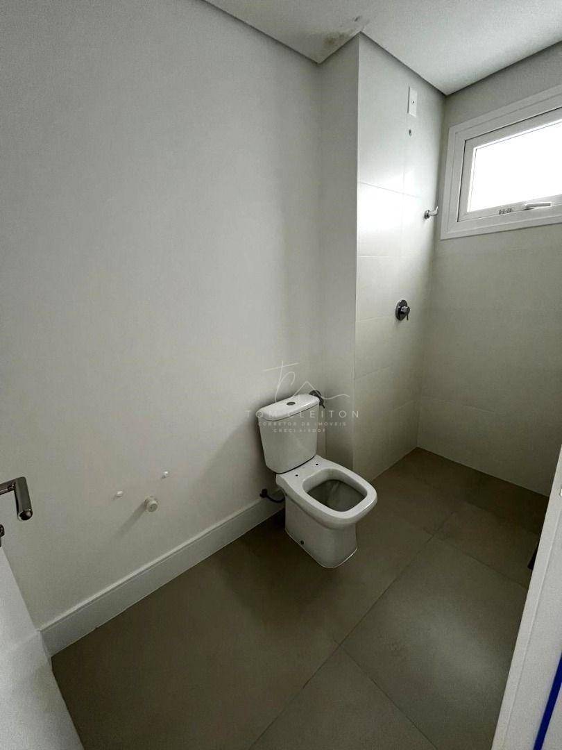 Apartamento à venda com 3 quartos, 143m² - Foto 8