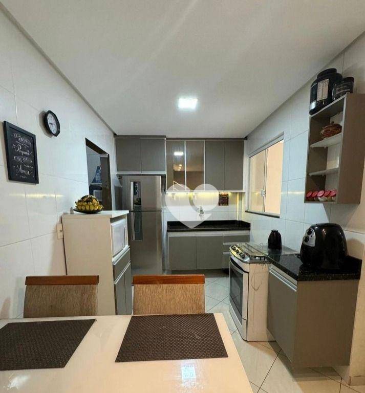 Casa de Condomínio à venda com 2 quartos, 94m² - Foto 3