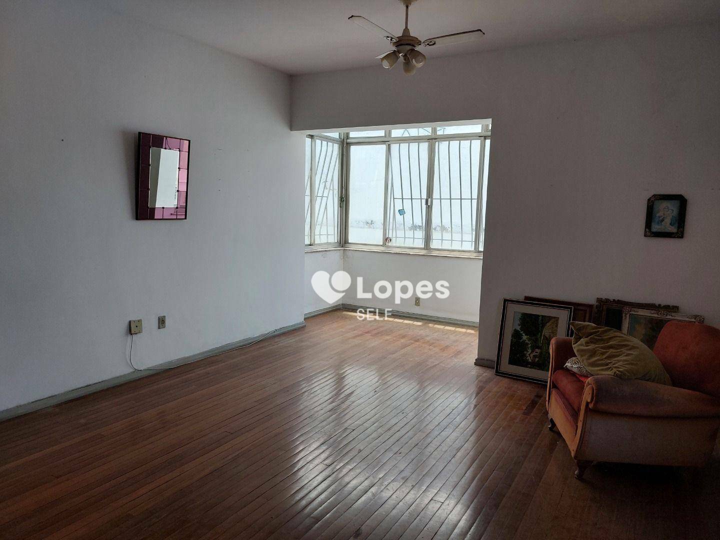 Apartamento à venda com 3 quartos, 120m² - Foto 1