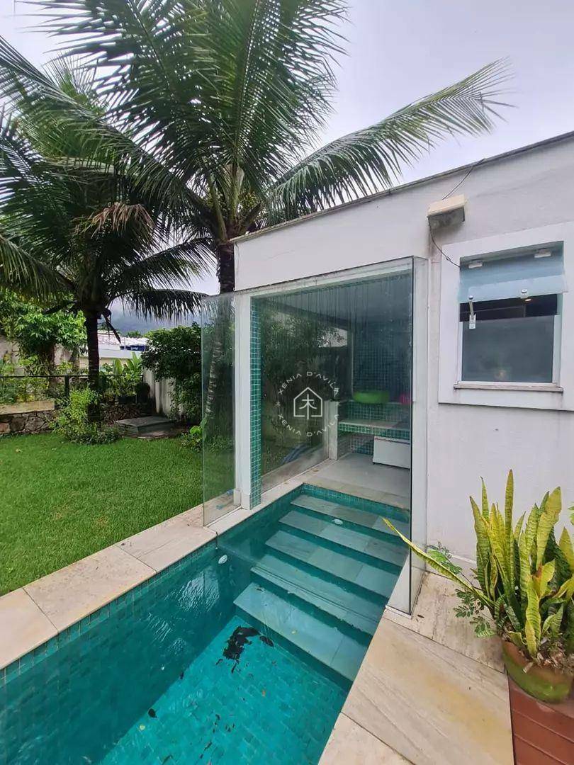 Casa de Condomínio à venda com 4 quartos, 560m² - Foto 23