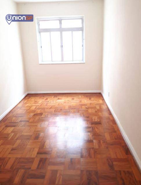 Apartamento à venda com 2 quartos, 70m² - Foto 4