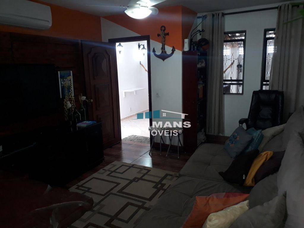 Casa à venda com 2 quartos, 69m² - Foto 11