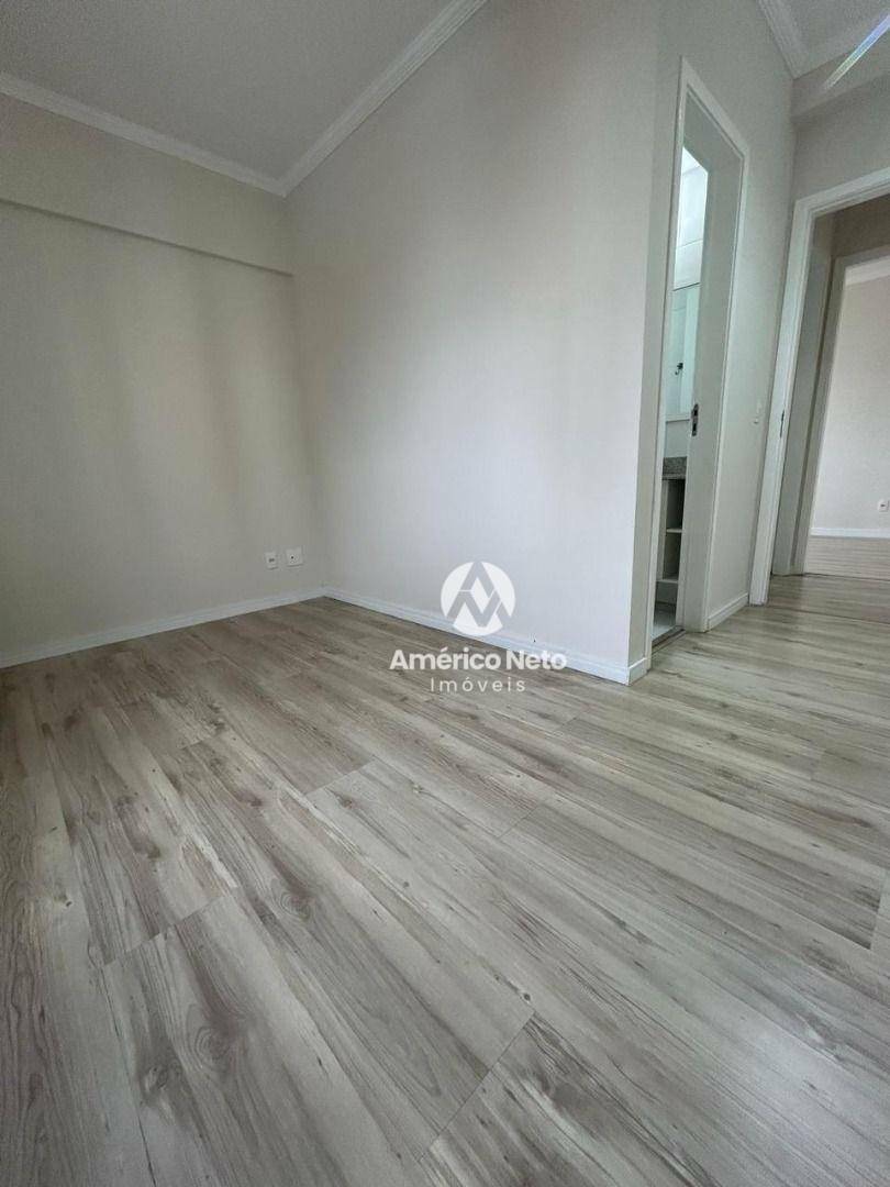 Apartamento para alugar com 2 quartos, 60m² - Foto 14