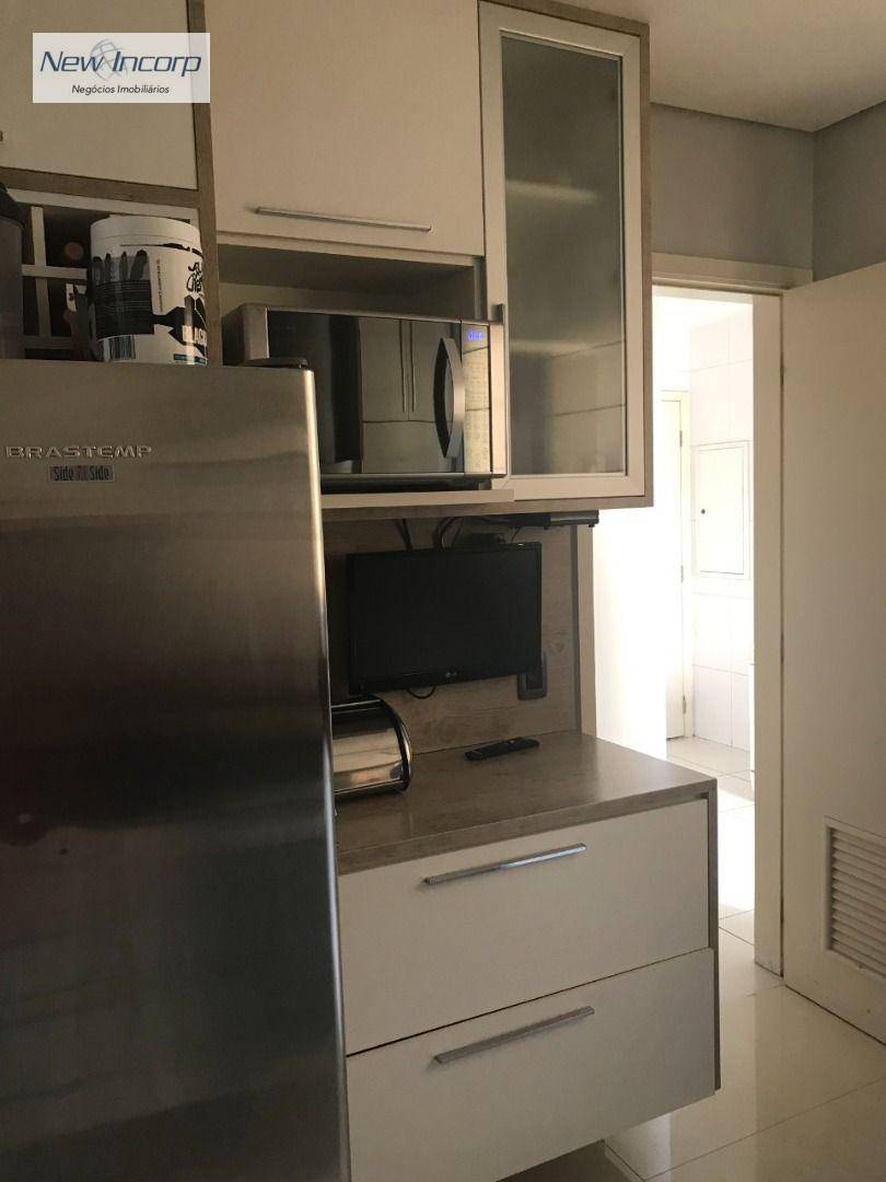 Apartamento à venda com 3 quartos, 138m² - Foto 17