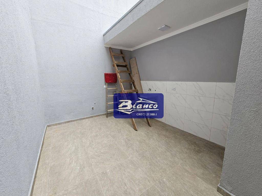 Casa à venda com 3 quartos, 85m² - Foto 13