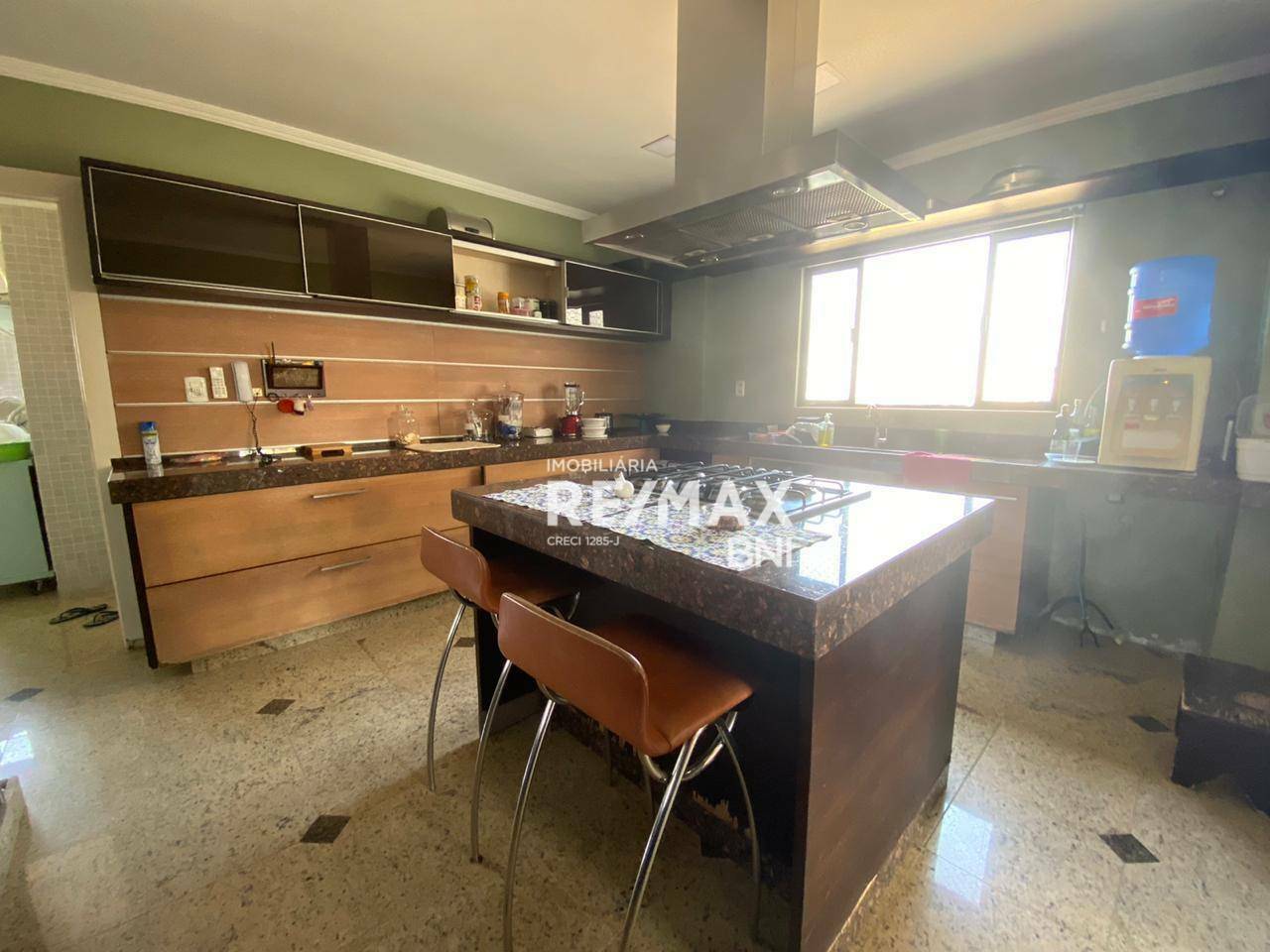 Apartamento à venda com 4 quartos, 340m² - Foto 9