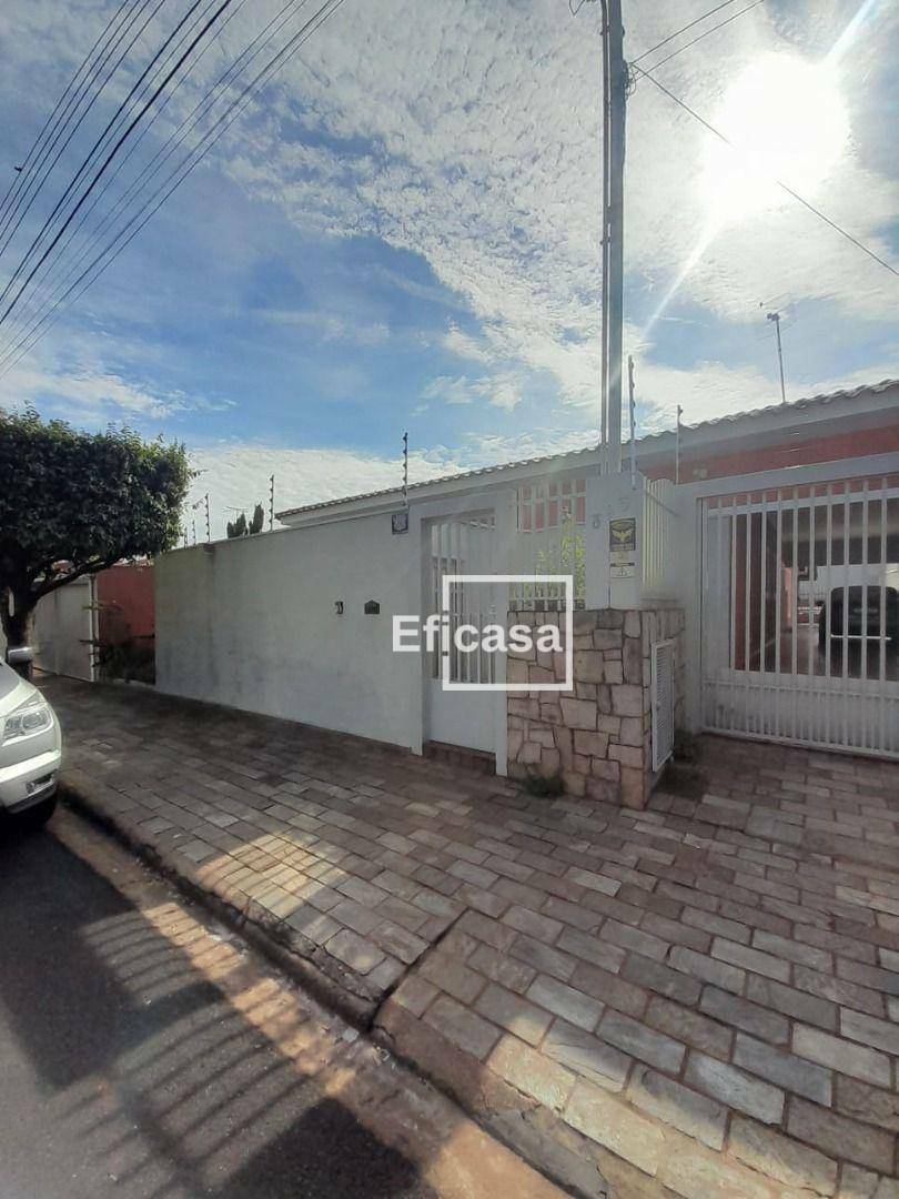 Casa à venda com 3 quartos, 344m² - Foto 14