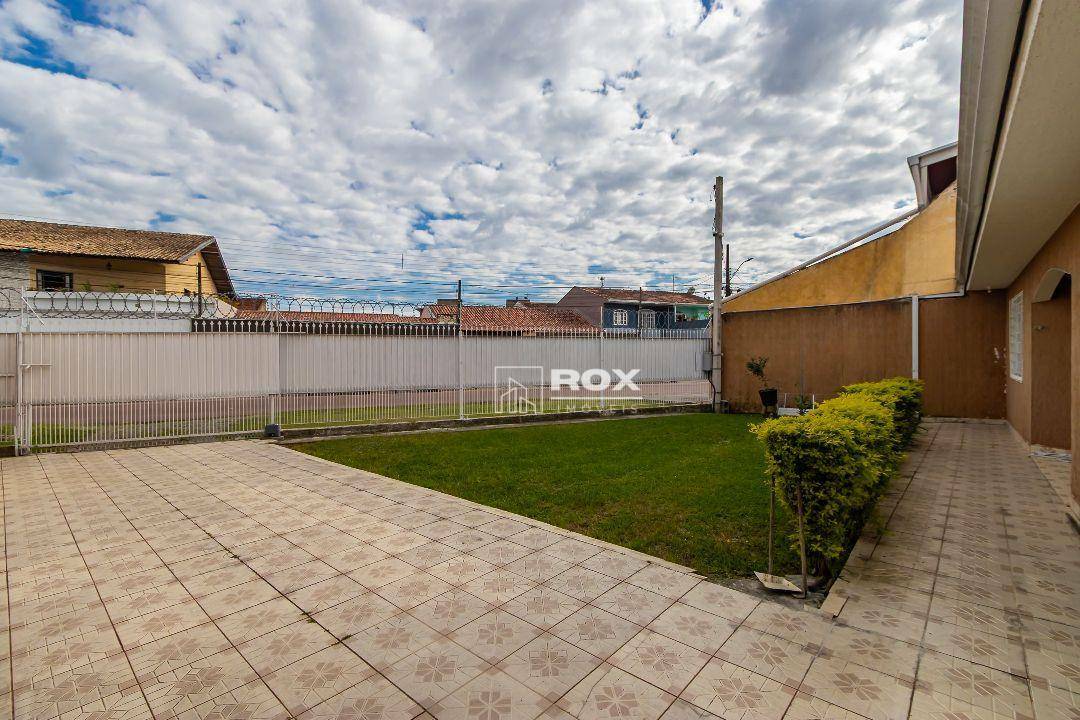 Casa à venda com 4 quartos, 161m² - Foto 3
