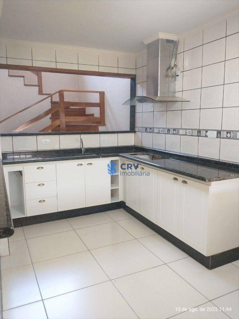 Casa à venda e aluguel com 3 quartos, 174m² - Foto 1