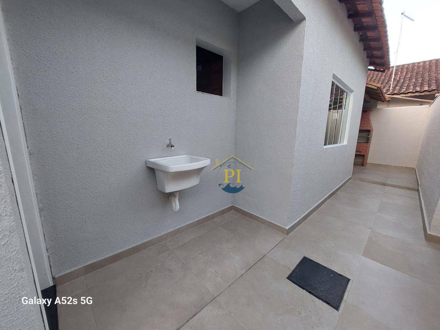 Casa à venda com 2 quartos, 70m² - Foto 5