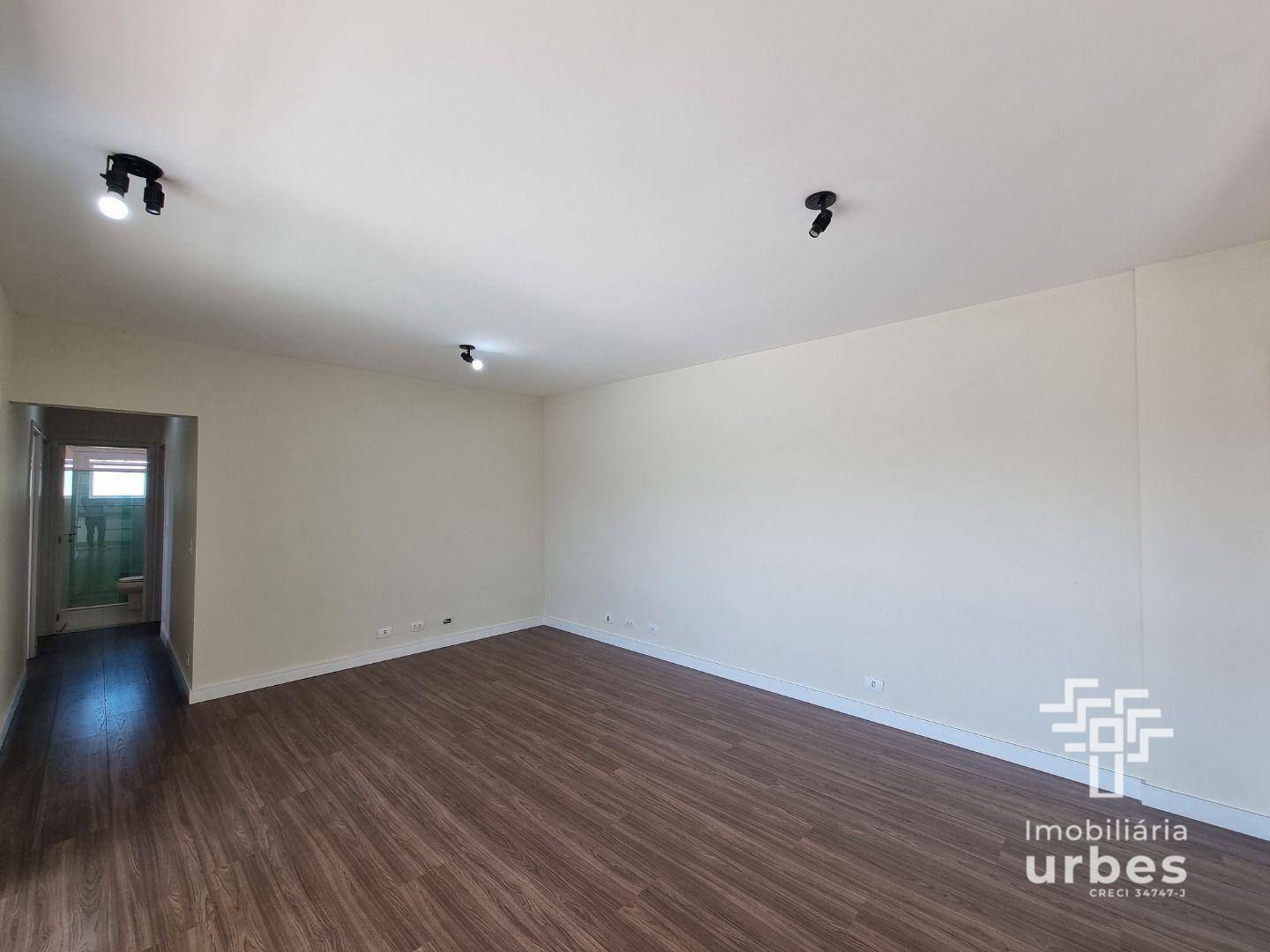 Apartamento para alugar com 3 quartos, 96m² - Foto 4