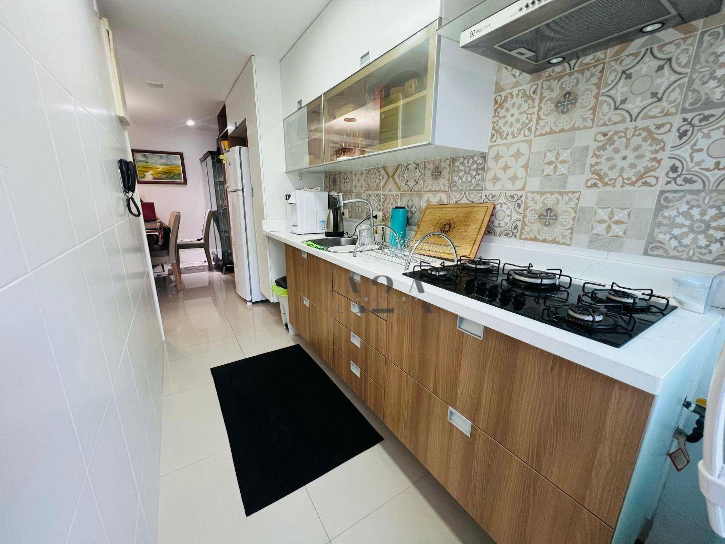 Apartamento à venda com 2 quartos, 82m² - Foto 21