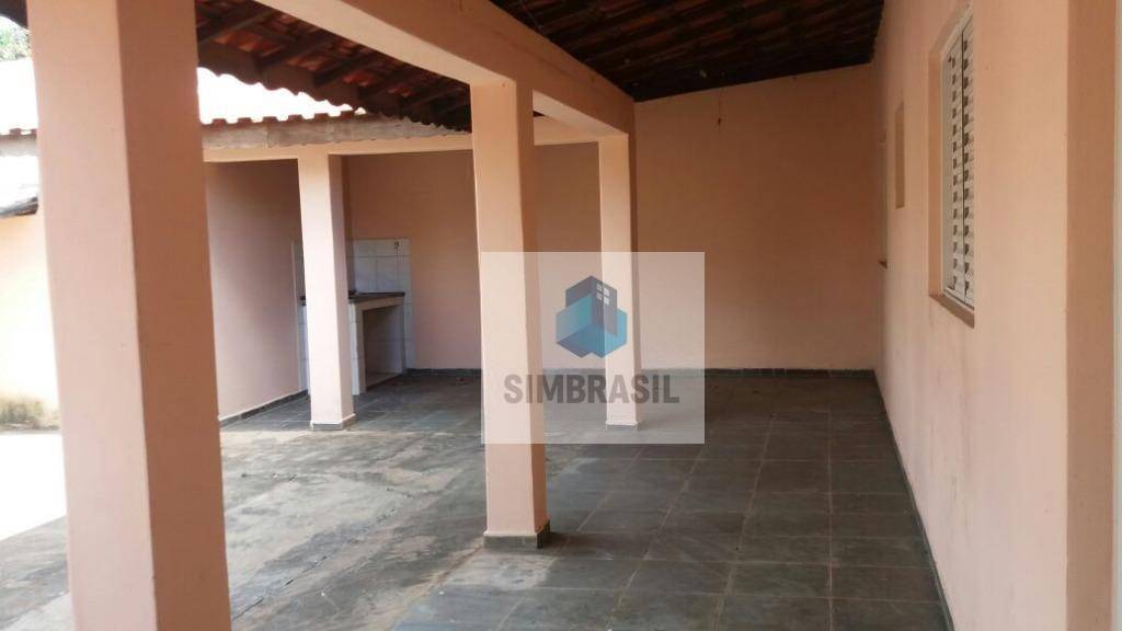 Casa à venda com 5 quartos, 500m² - Foto 1