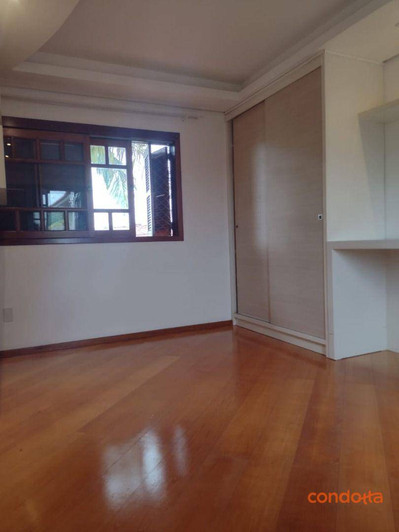 Casa para alugar com 3 quartos, 200m² - Foto 43