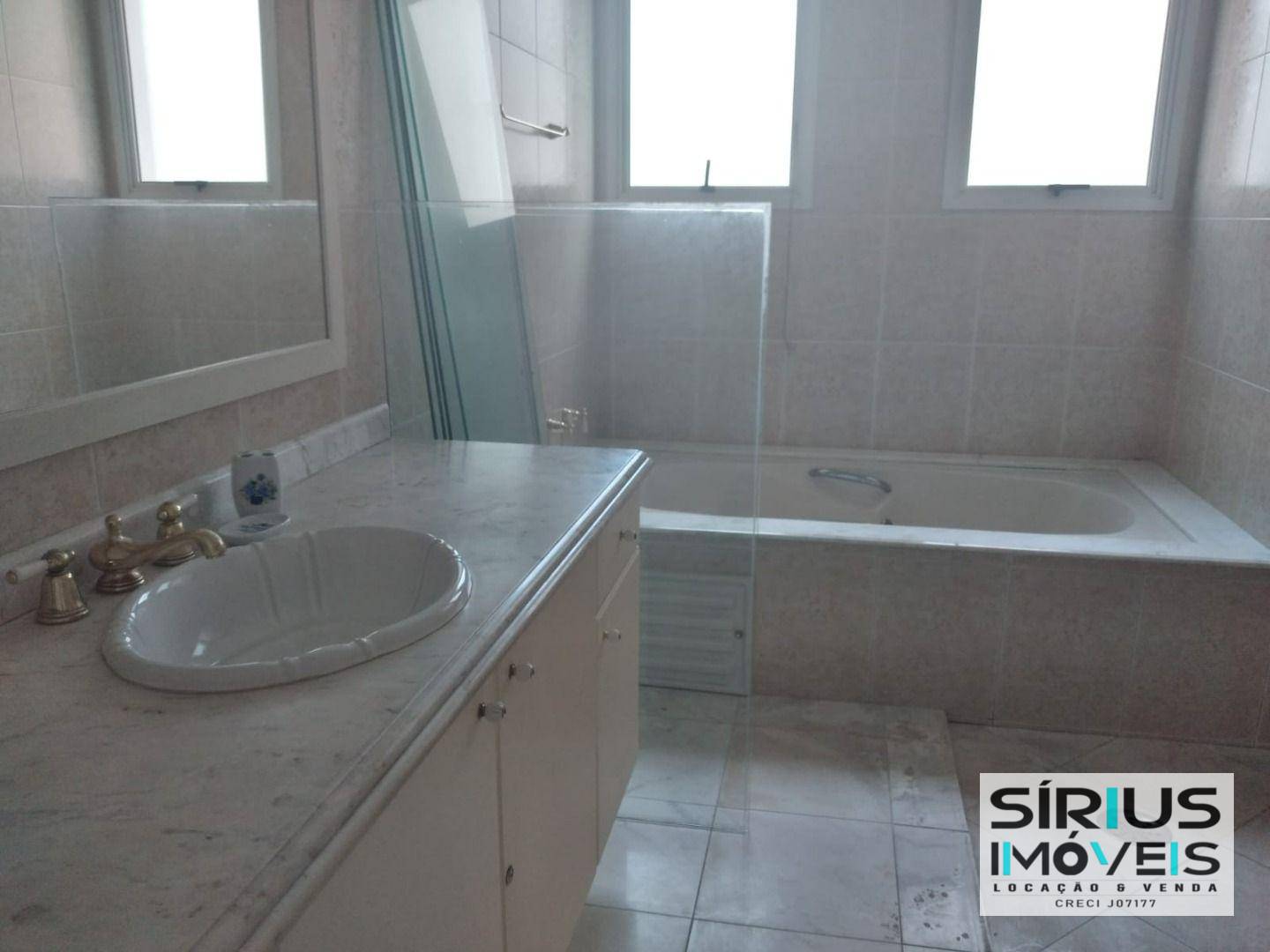 Apartamento à venda com 4 quartos, 227m² - Foto 15