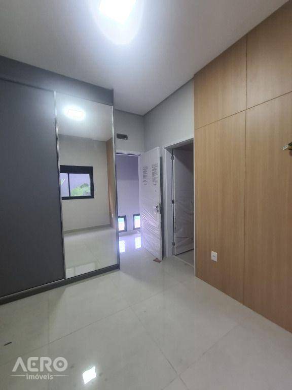 Casa à venda com 3 quartos, 245m² - Foto 23