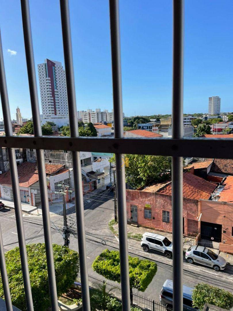 Apartamento à venda com 3 quartos, 110m² - Foto 6