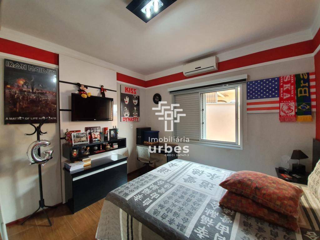 Casa, 4 quartos, 241 m² - Foto 13