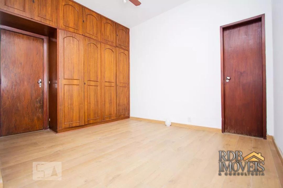 Apartamento à venda com 3 quartos, 130m² - Foto 11