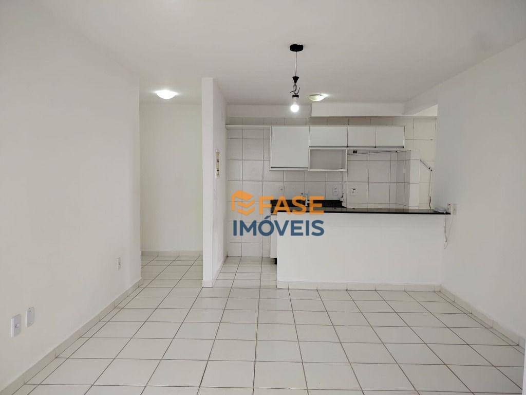 Apartamento para alugar com 3 quartos, 73m² - Foto 2