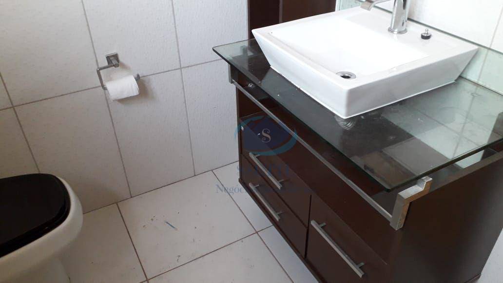 Sobrado à venda com 3 quartos, 160m² - Foto 4