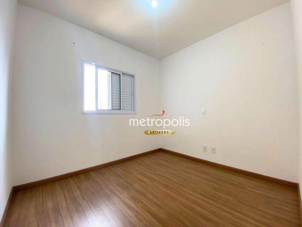 Apartamento para alugar com 2 quartos, 64m² - Foto 12