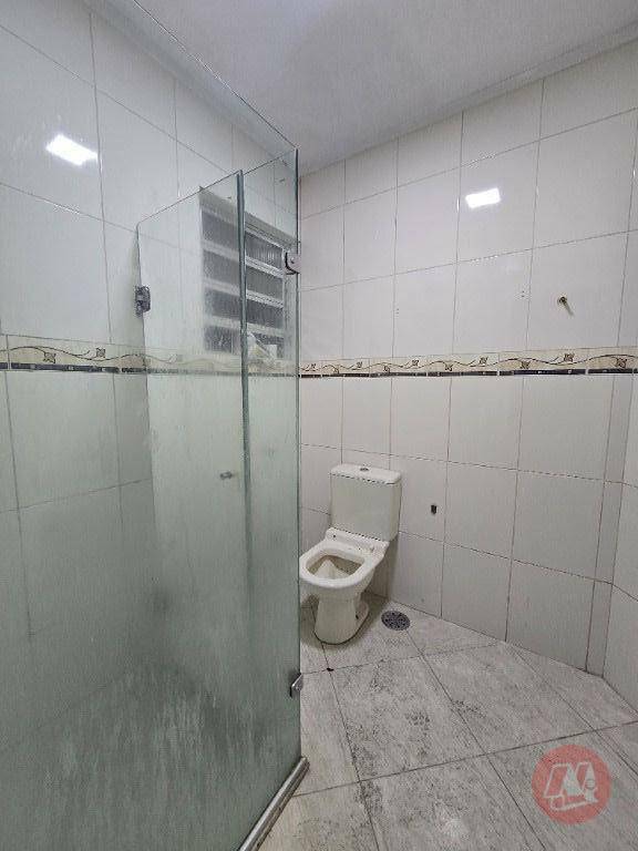 Apartamento para alugar com 2 quartos, 64m² - Foto 4