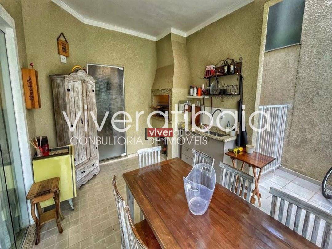 Casa à venda com 3 quartos, 240m² - Foto 22