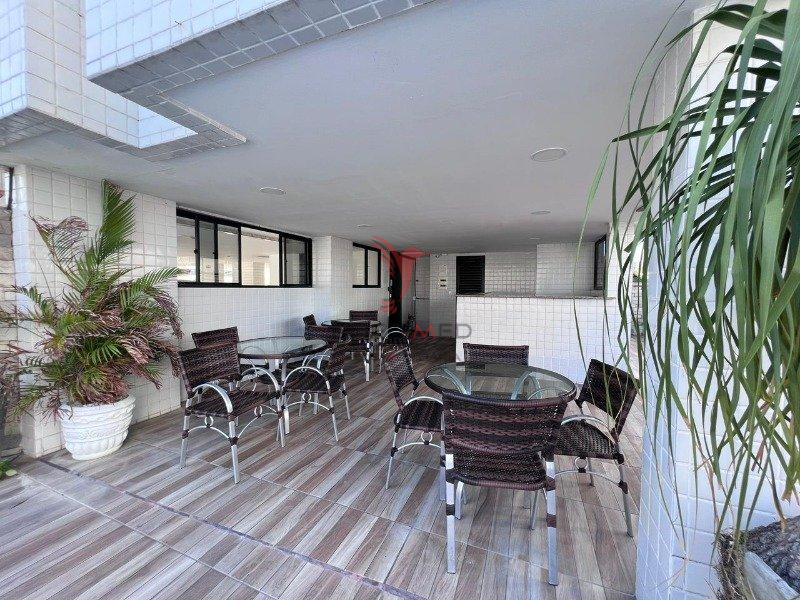 Apartamento à venda com 2 quartos, 77m² - Foto 6