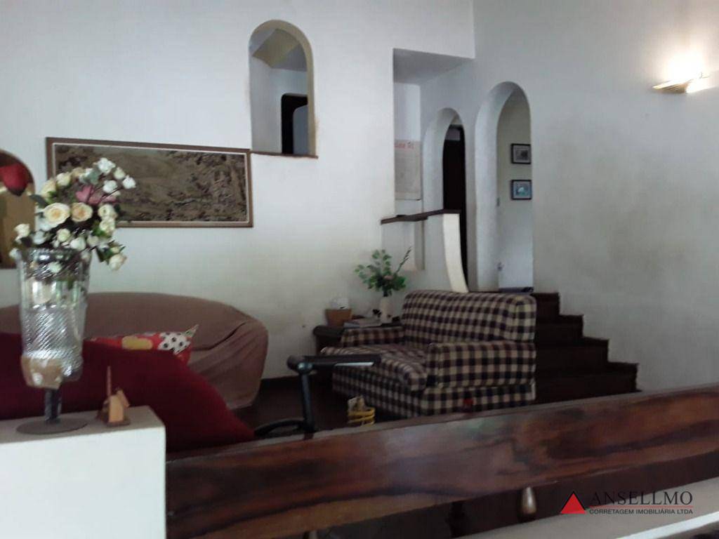 Casa de Condomínio à venda com 3 quartos, 600m² - Foto 23