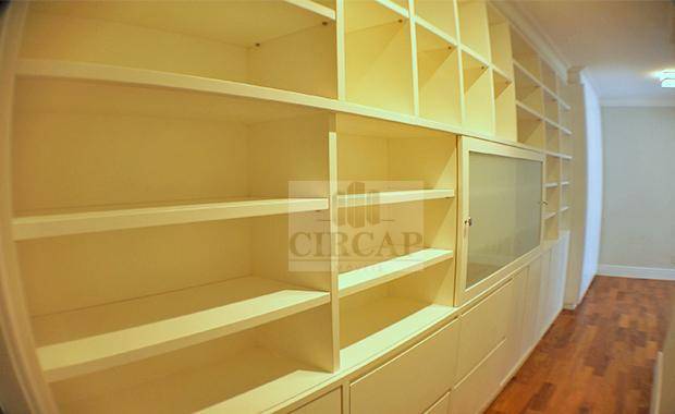 Apartamento para alugar com 3 quartos, 170m² - Foto 15