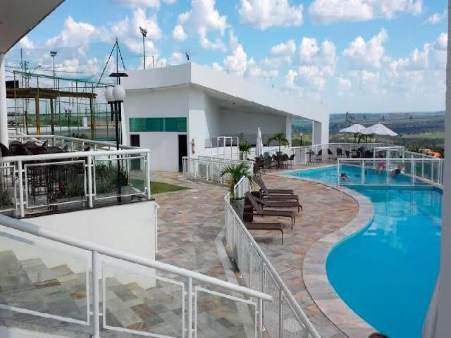 Casa de Condomínio à venda com 3 quartos, 258m² - Foto 3