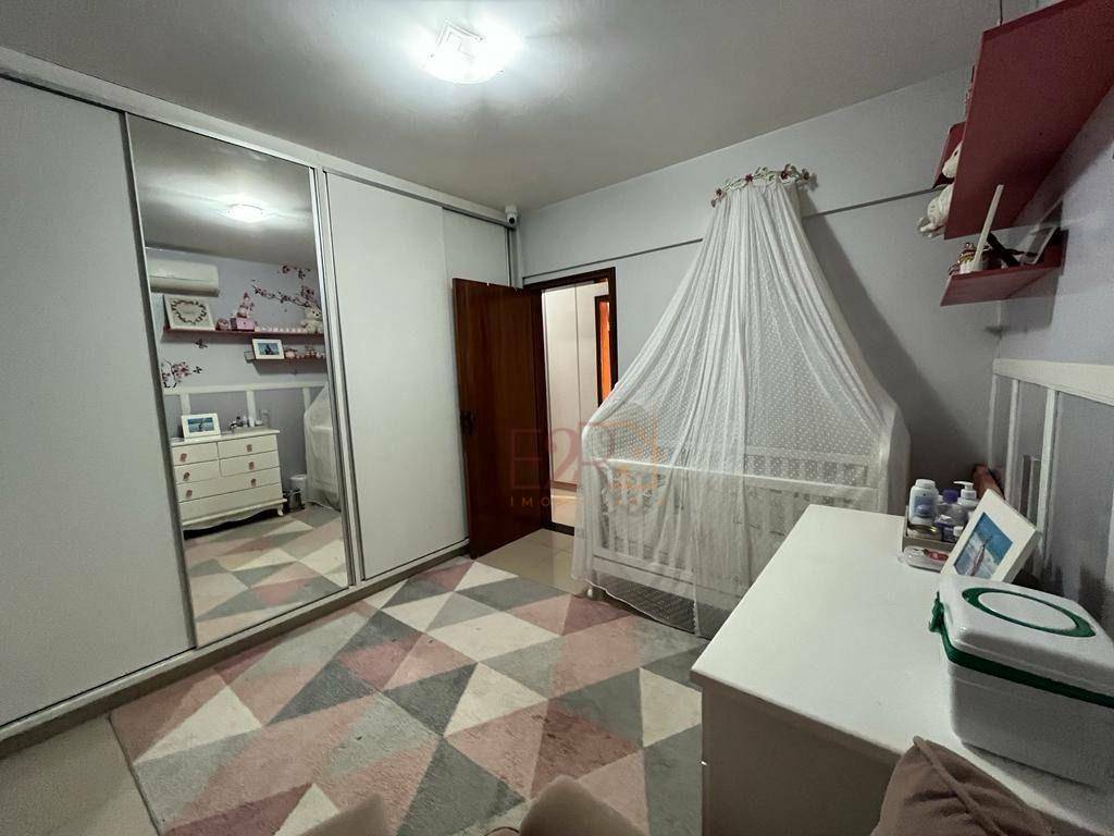 Apartamento à venda com 3 quartos, 125m² - Foto 9