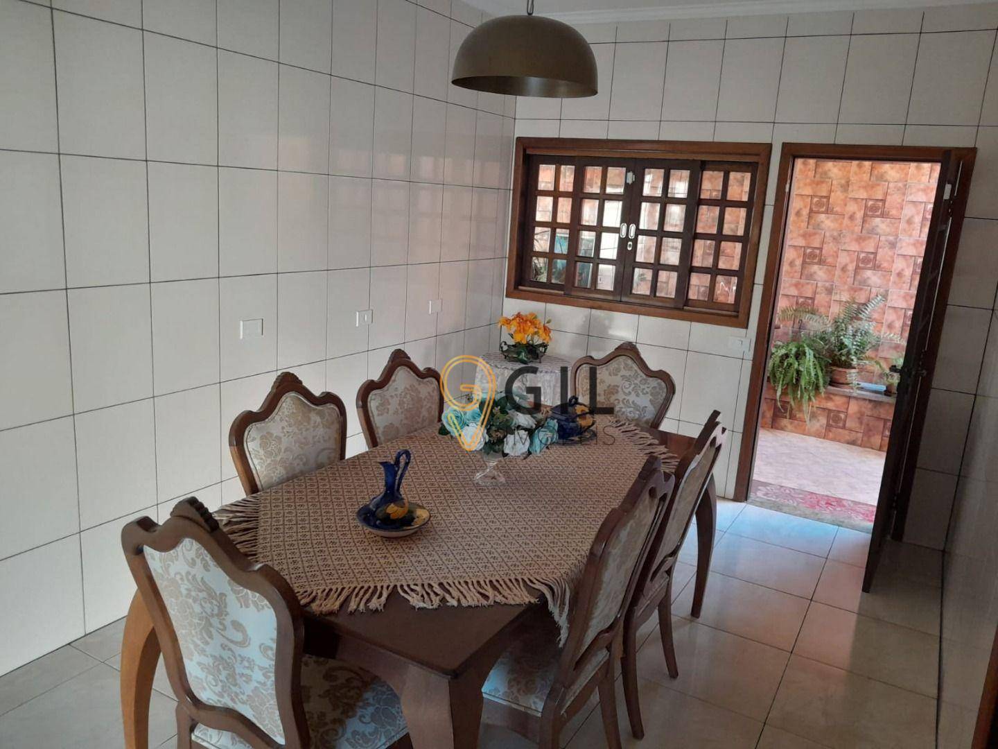 Casa à venda com 4 quartos, 150m² - Foto 14