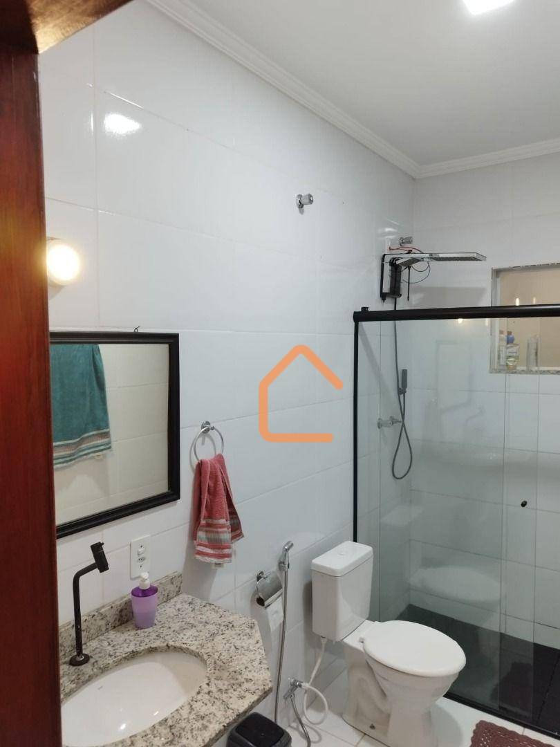 Casa à venda com 3 quartos, 82m² - Foto 4