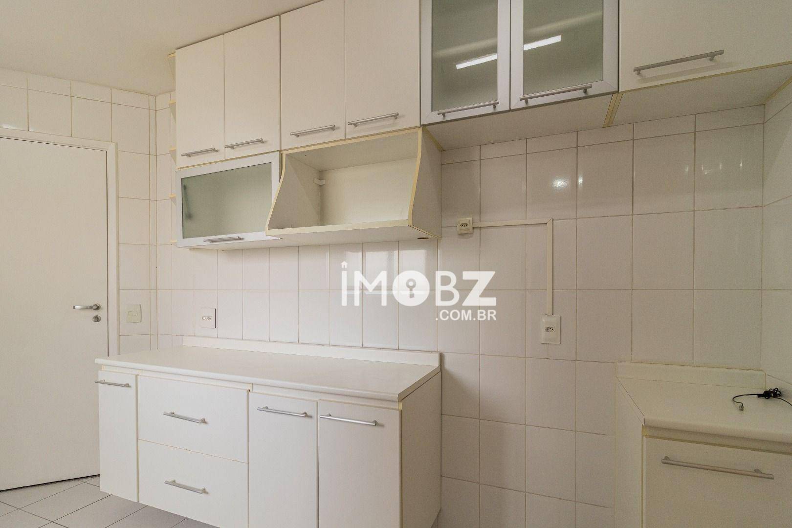 Apartamento à venda com 3 quartos, 107m² - Foto 7