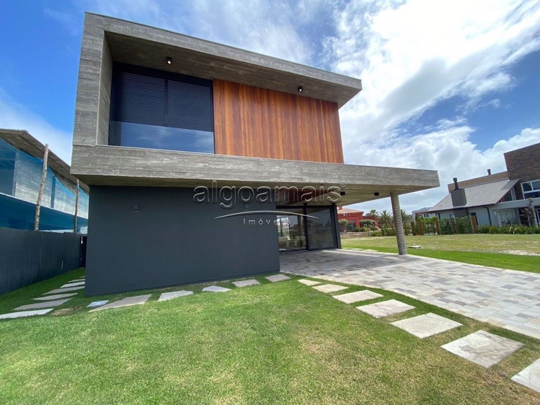 Casa de Condomínio à venda com 6 quartos, 355m² - Foto 2