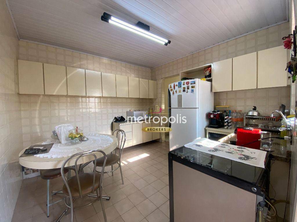 Casa à venda com 2 quartos, 180m² - Foto 23