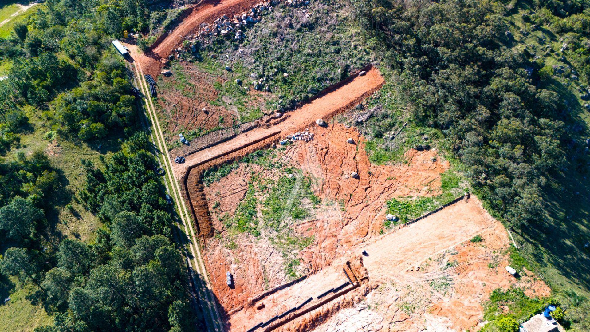 Loteamento e Condomínio, 600 m² - Foto 2