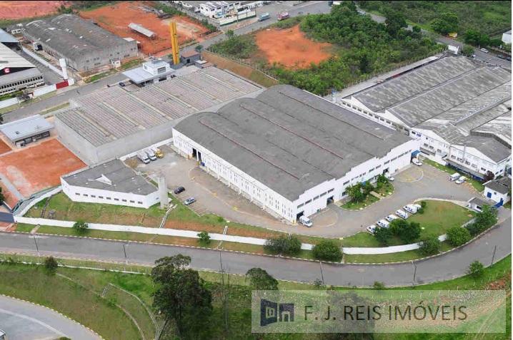 Depósito-Galpão-Armazém para alugar, 11697m² - Foto 1