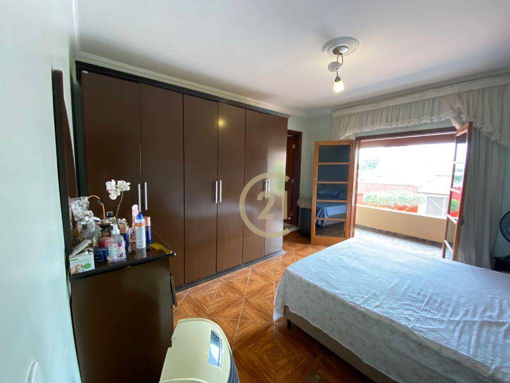 Casa à venda com 3 quartos, 203m² - Foto 20