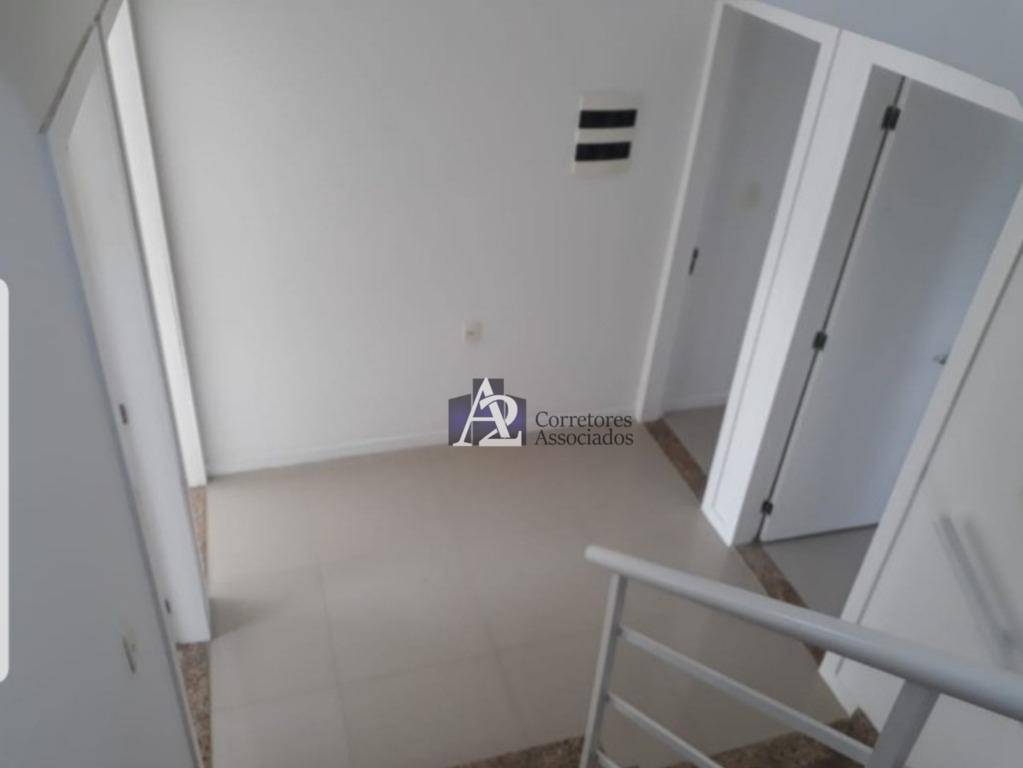 Casa à venda com 4 quartos, 300M2 - Foto 11