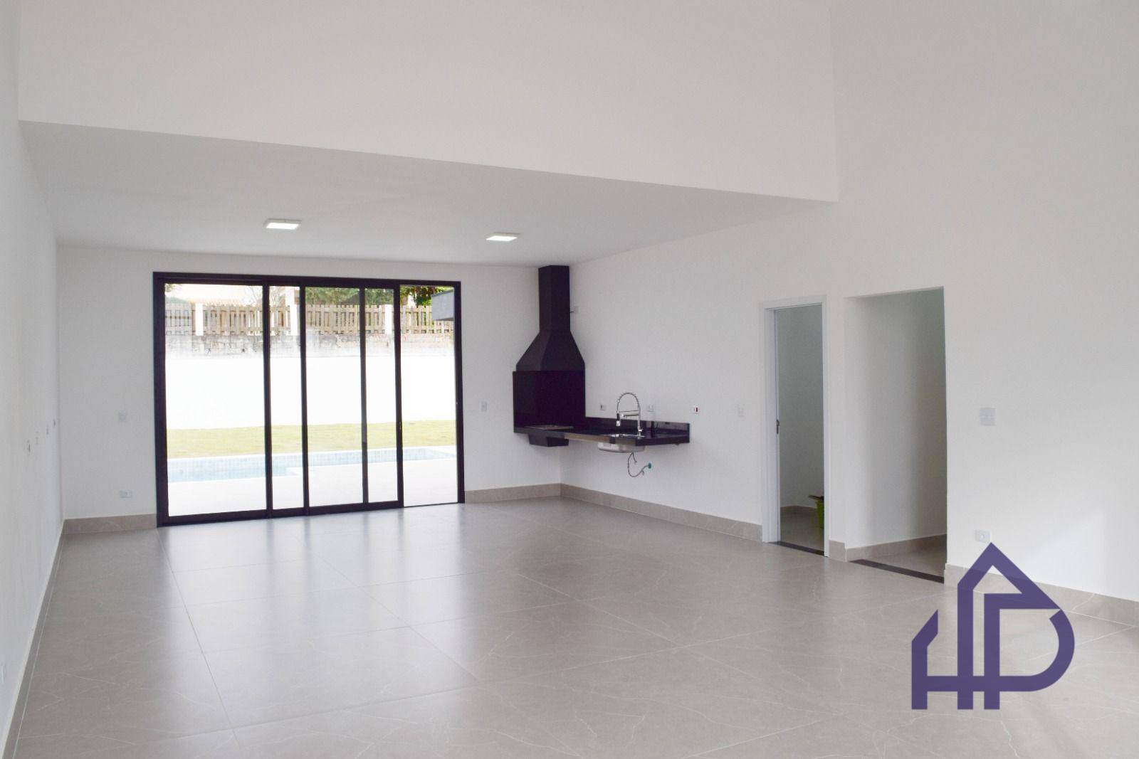 Casa para alugar com 3 quartos, 240m² - Foto 12