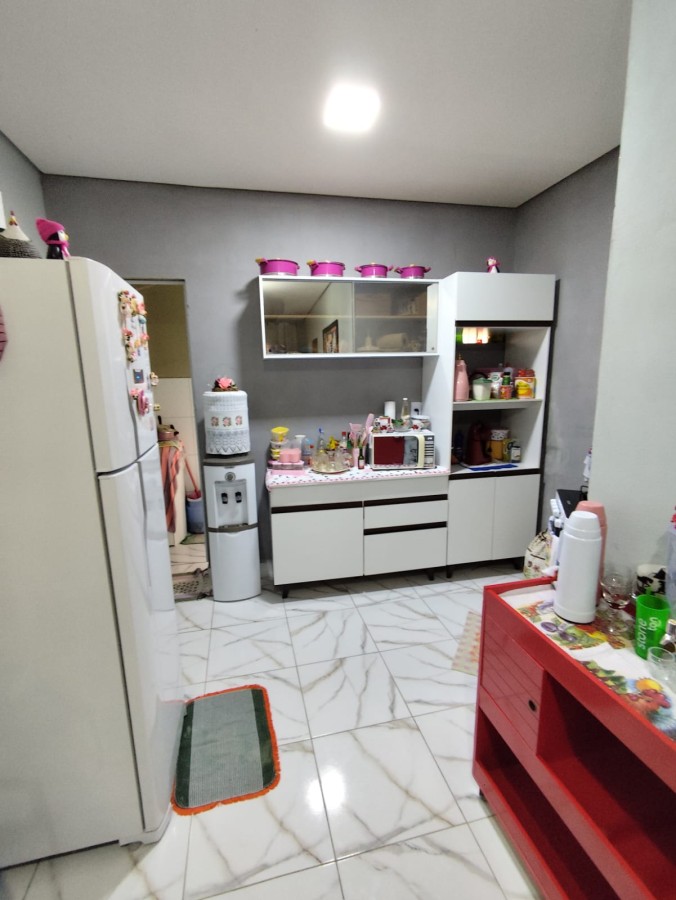 Casa à venda com 8 quartos, 96m² - Foto 13
