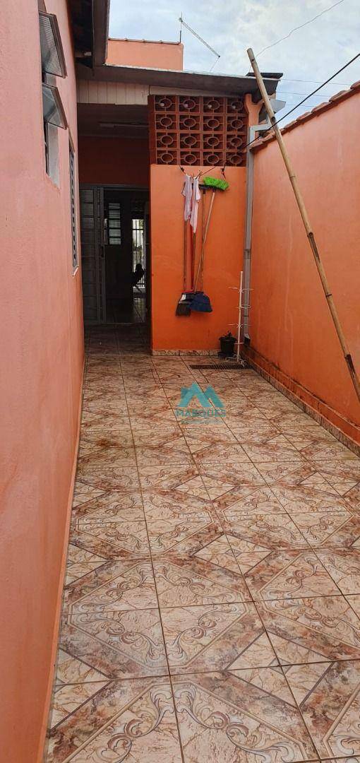 Casa à venda com 3 quartos, 100m² - Foto 17